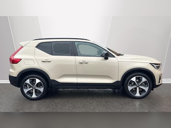 Used Volvo XC40 2025 for sale - 76718793: Photo