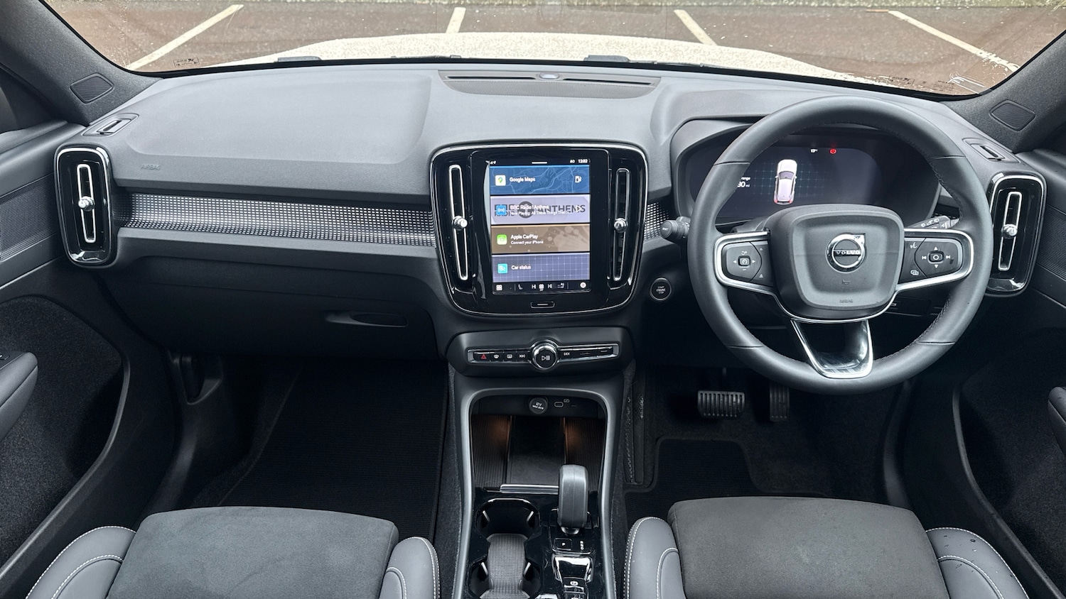 Used Volvo XC40 2025 for sale - 76718793: Photo 5