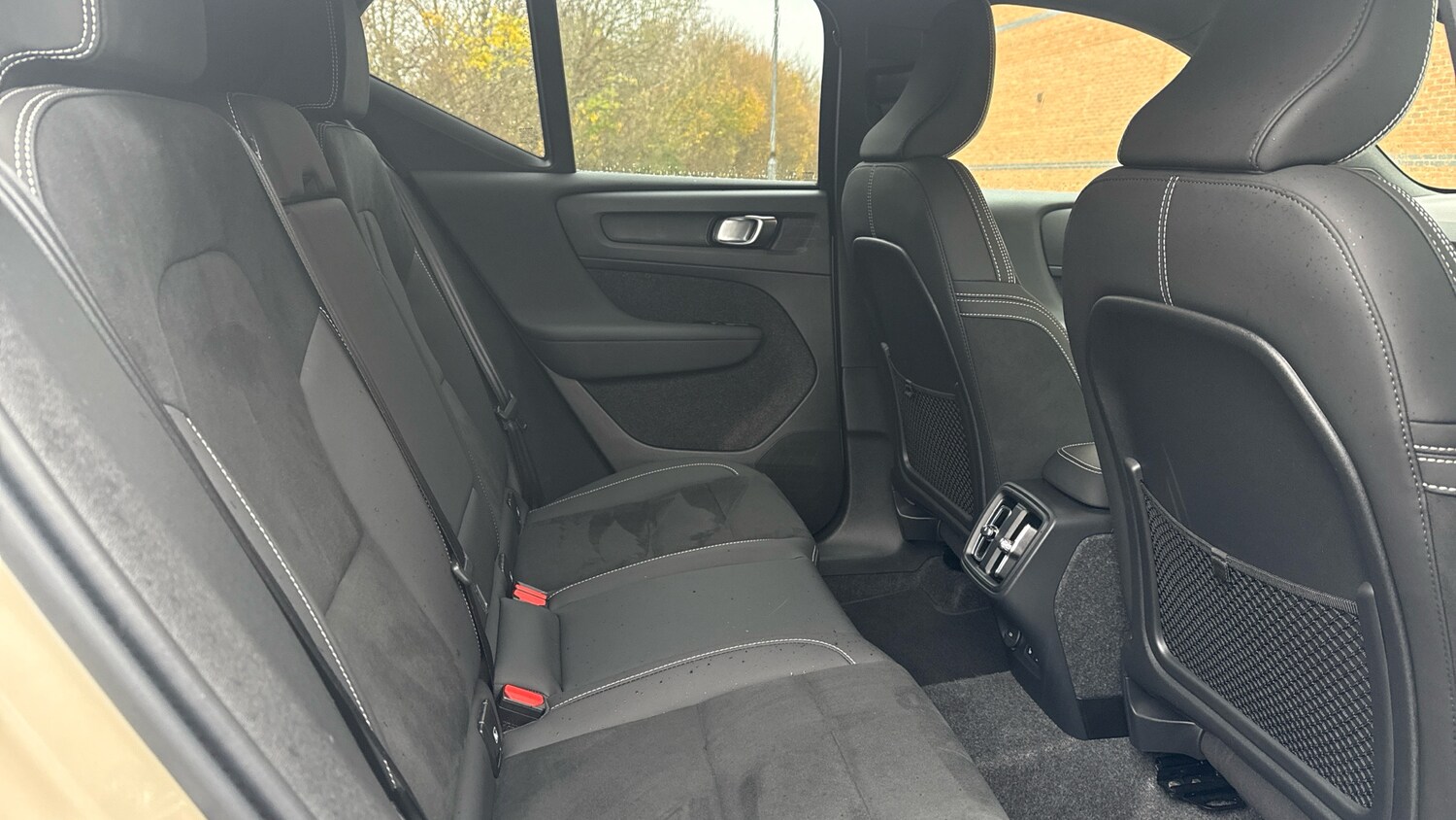 Used Volvo XC40 2025 for sale - 76718793: Photo 6