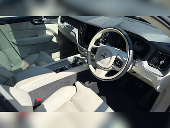 Used Volvo XC60 2025 for sale - 79128956: Photo