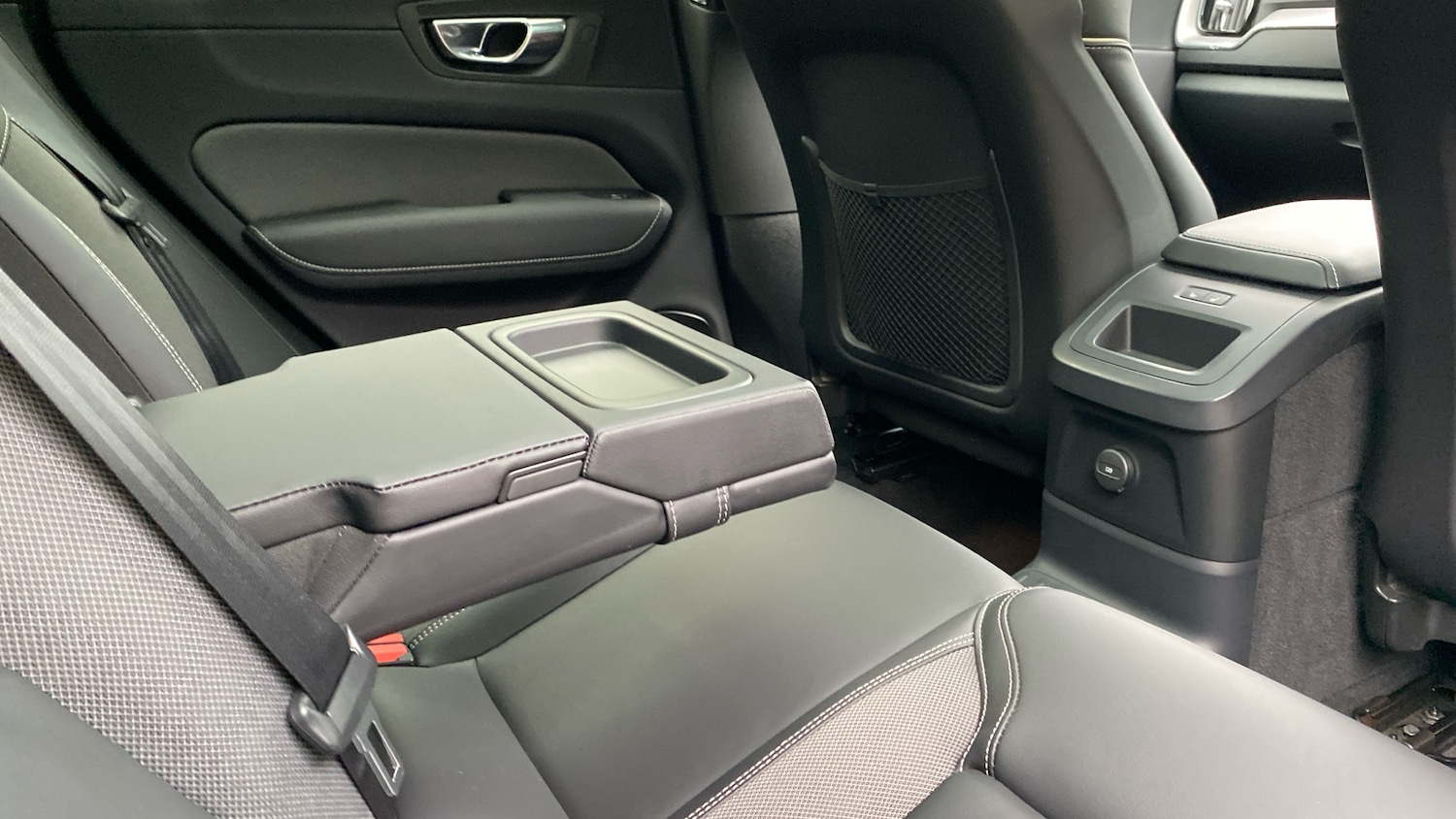 Used Volvo XC60 2021 for sale - 76653250: Photo 26