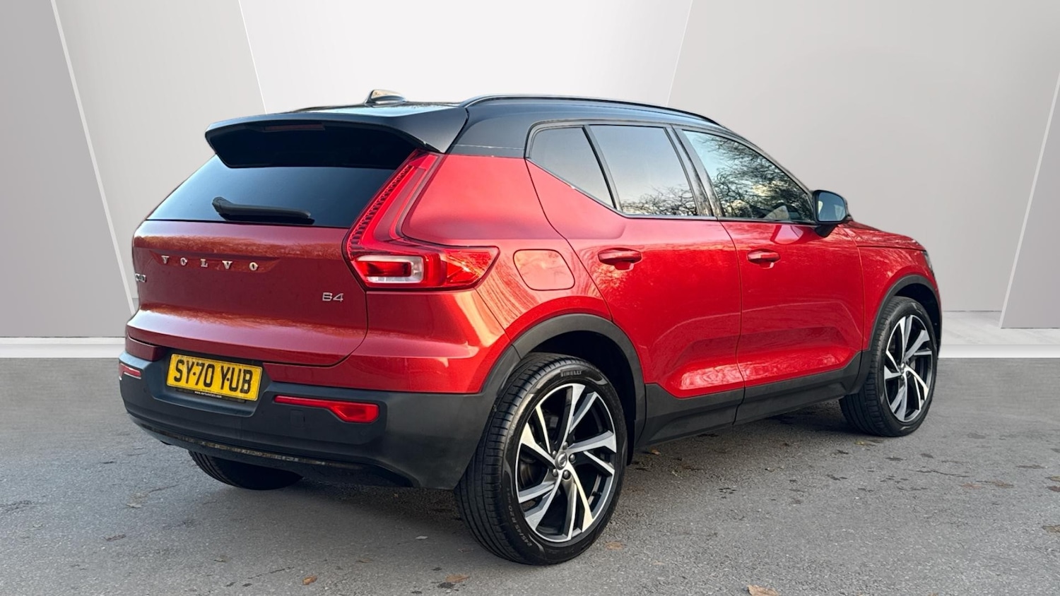 Used Volvo XC40 2021 for sale - 76979302: Photo 2