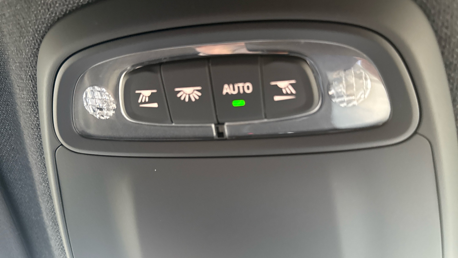 Used Volvo XC40 2021 for sale - 76979302: Photo 32