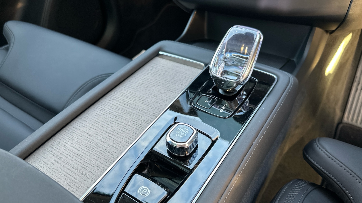 Used Volvo XC90 2025 for sale - 77062045: Photo 25