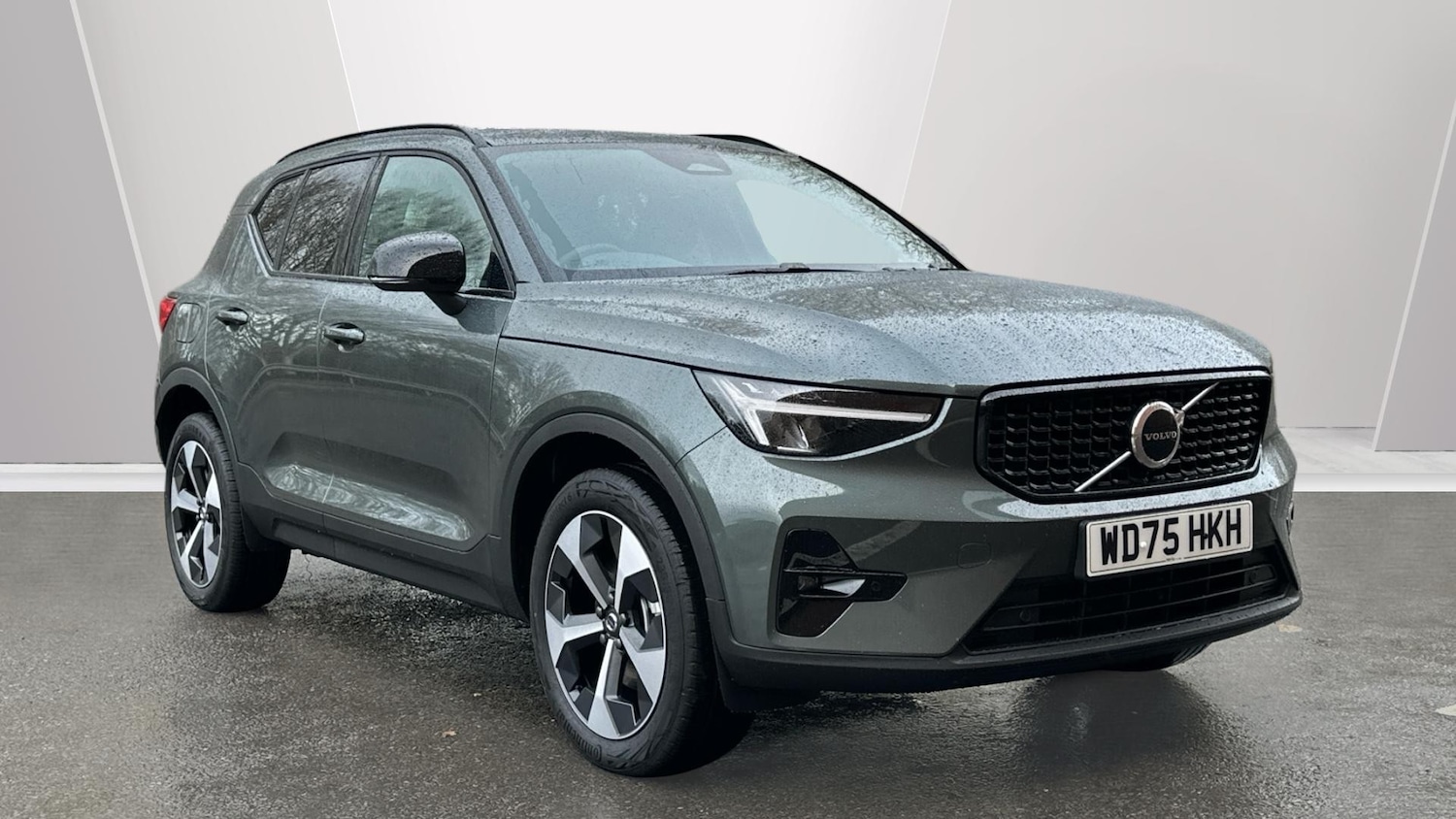 Used Volvo XC40 2025 for sale - 76895200: Photo 1