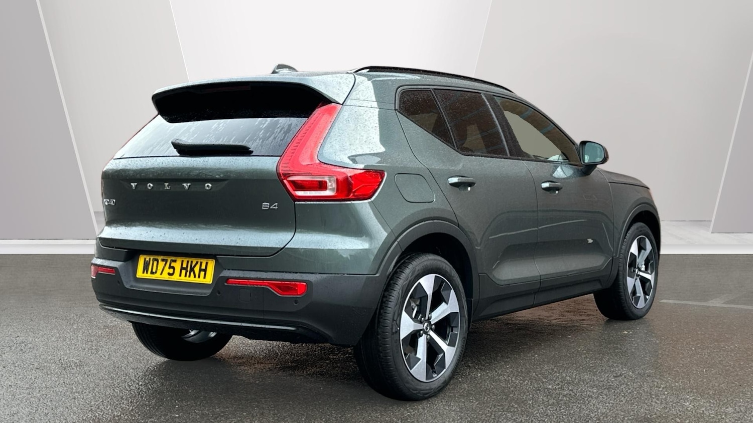 Used Volvo XC40 2025 for sale - 76895200: Photo 2