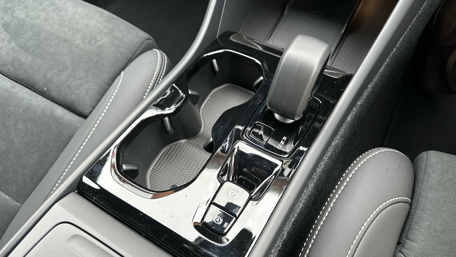 Used Volvo XC40 2025 for sale - 76895200: Photo 24