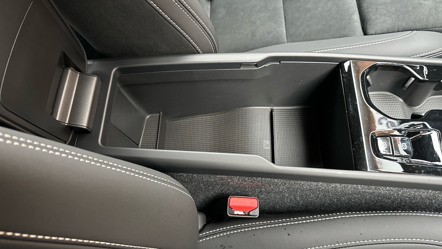 Used Volvo XC40 2025 for sale - 76895200: Photo 51