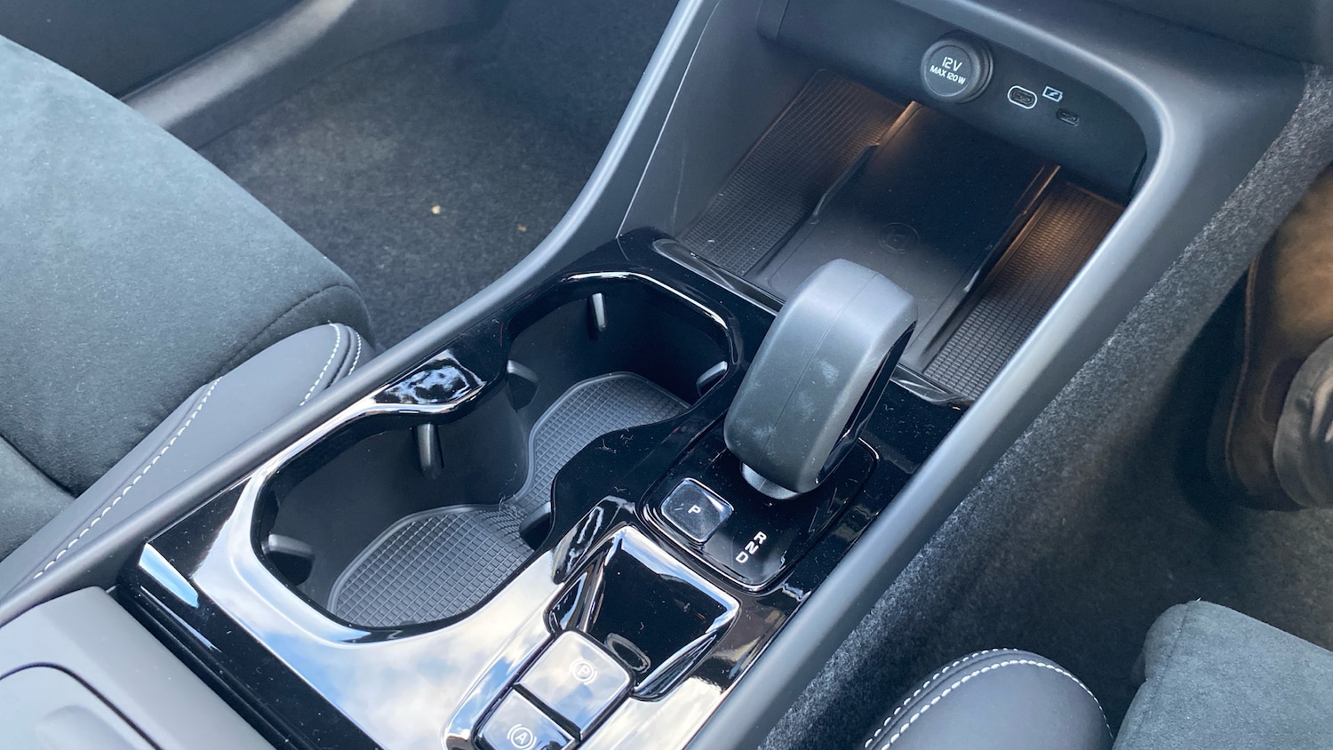 Used Volvo XC40 2025 for sale - 76895205: Photo 24