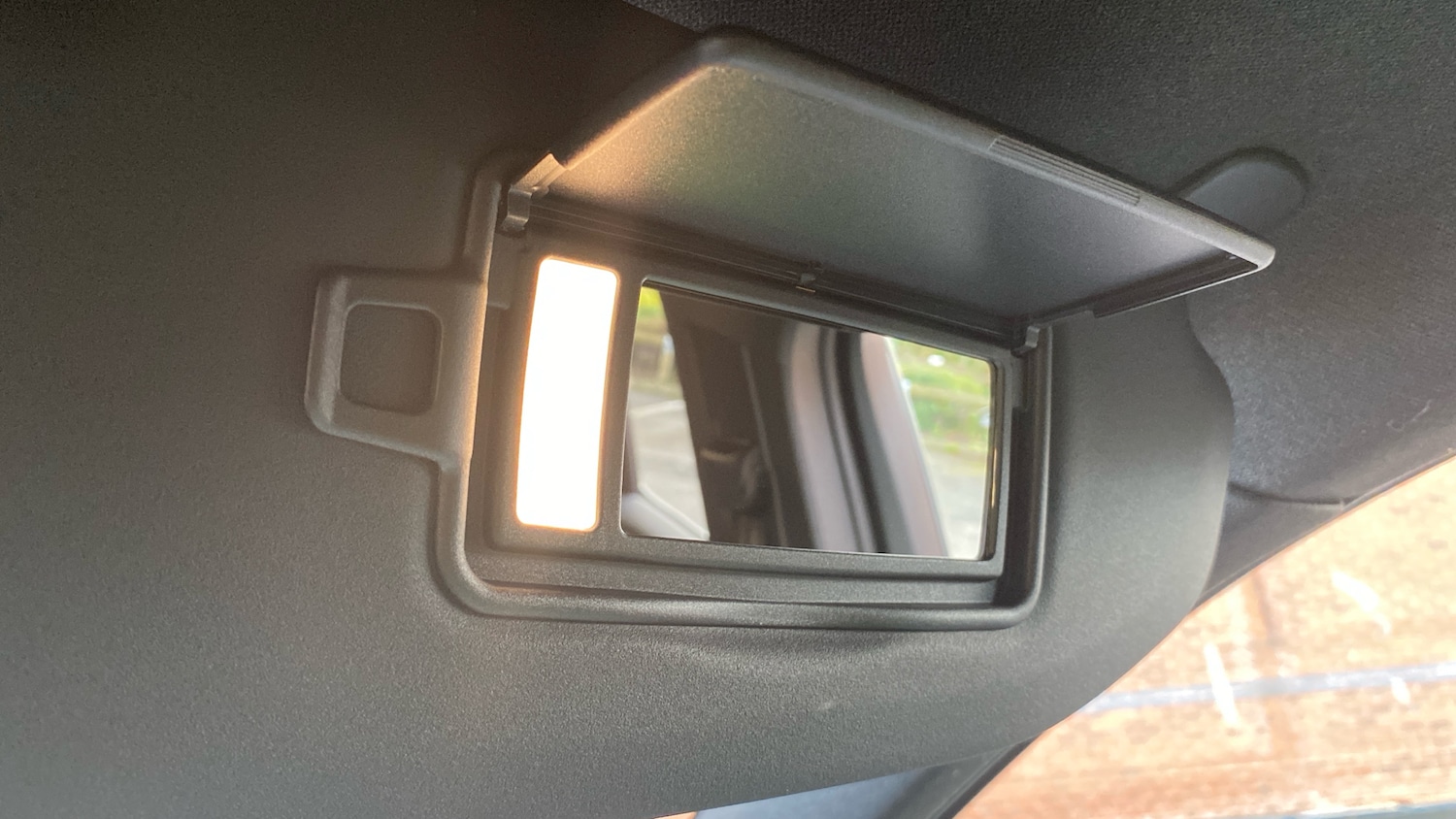 Used Volvo XC40 2025 for sale - 76895205: Photo 30