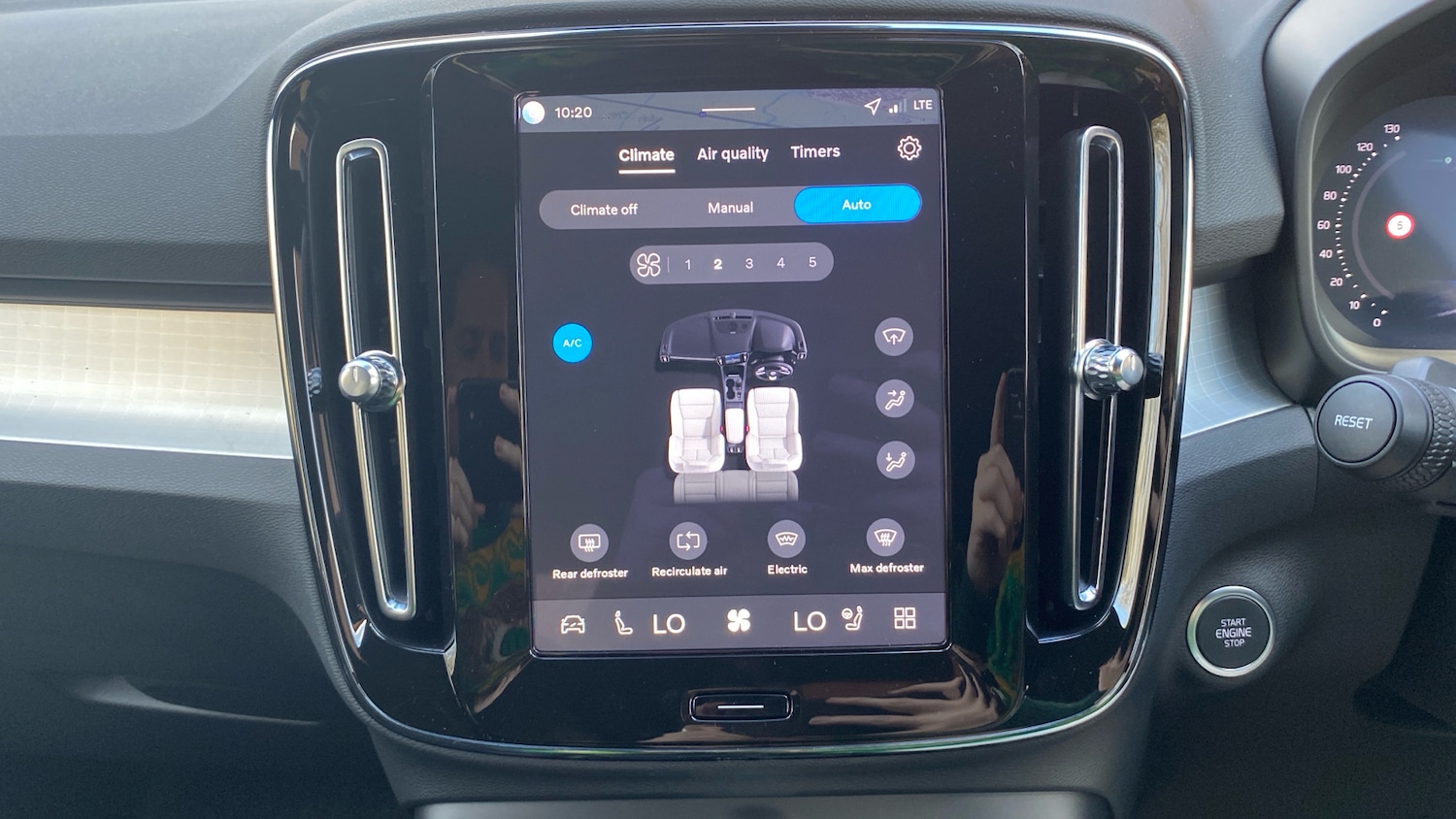 Used Volvo XC40 2025 for sale - 76895205: Photo 31