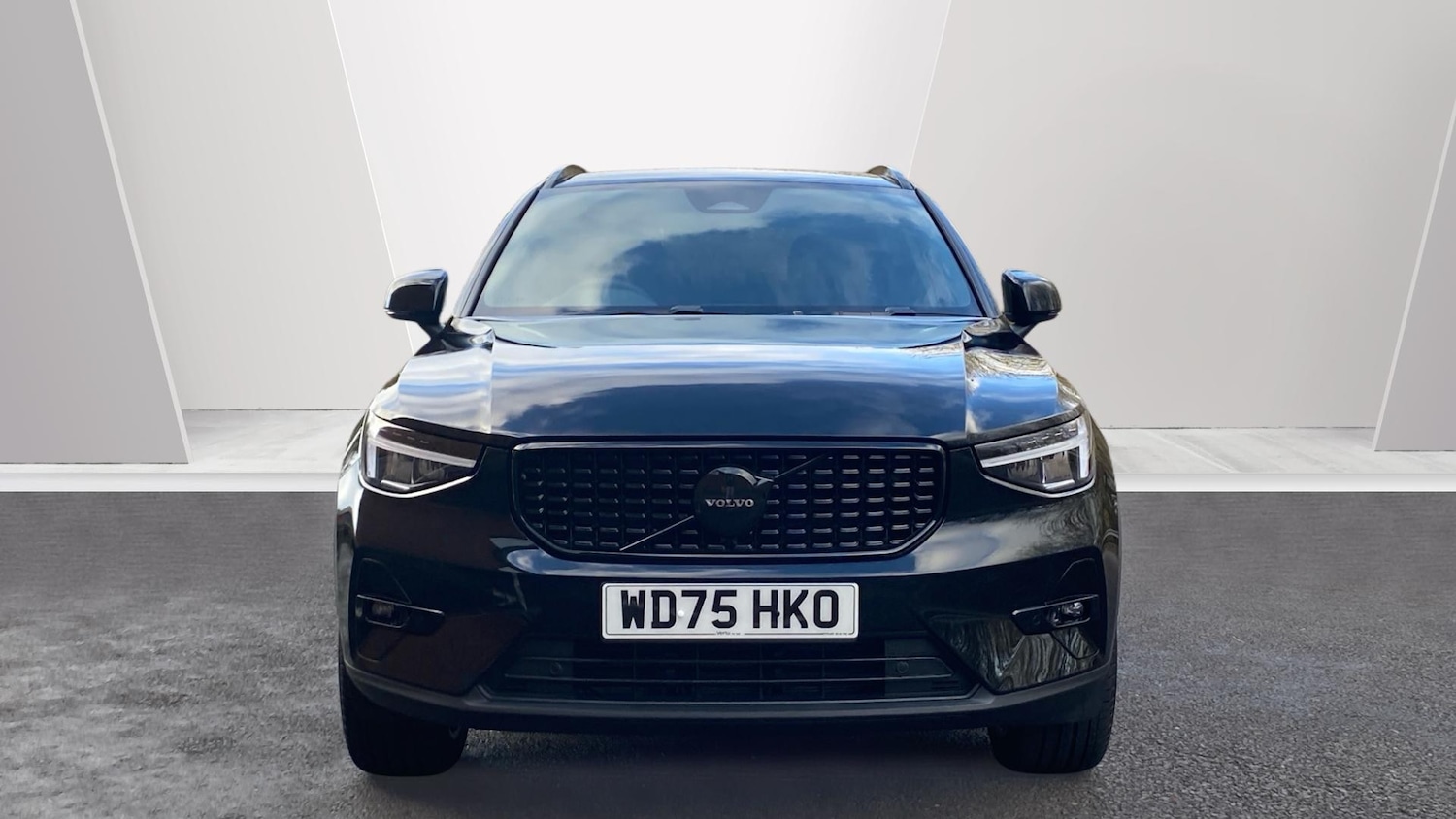 Used Volvo XC40 2025 for sale - 76895205: Photo 8