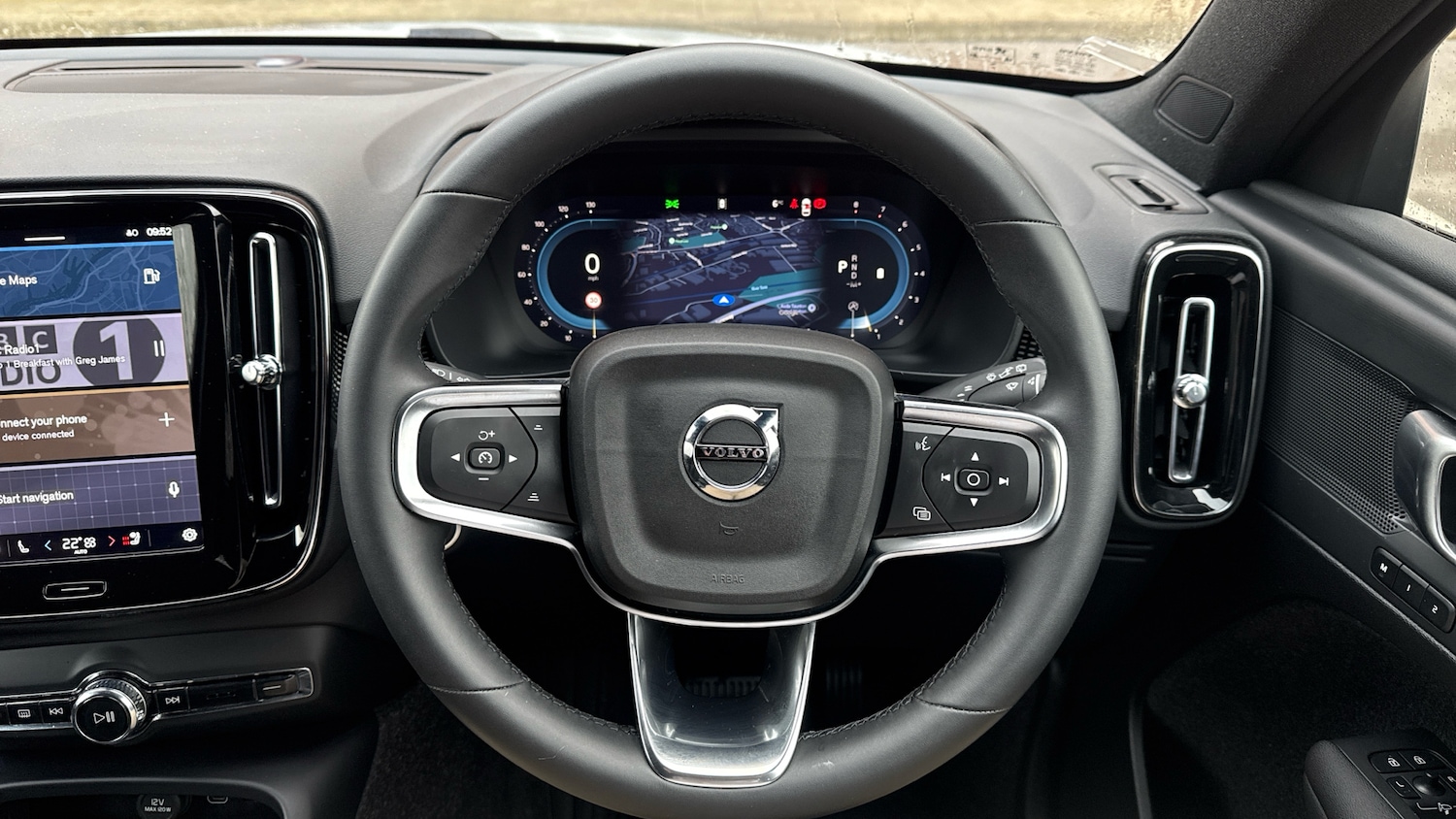 Used Volvo XC40 2025 for sale - 76818740: Photo 10