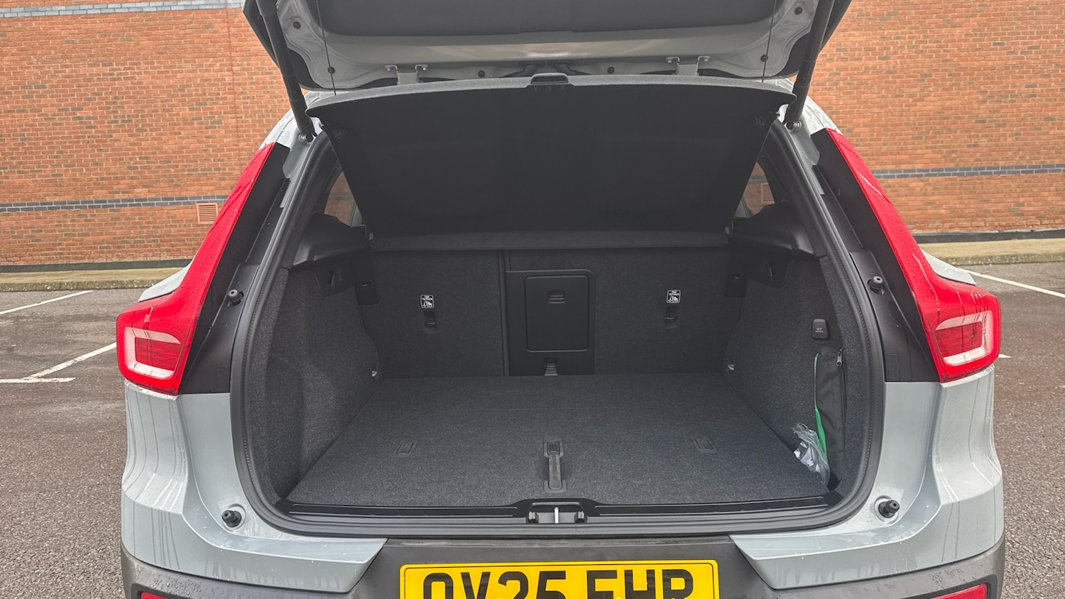 Used Volvo XC40 2025 for sale - 76818740: Photo 13