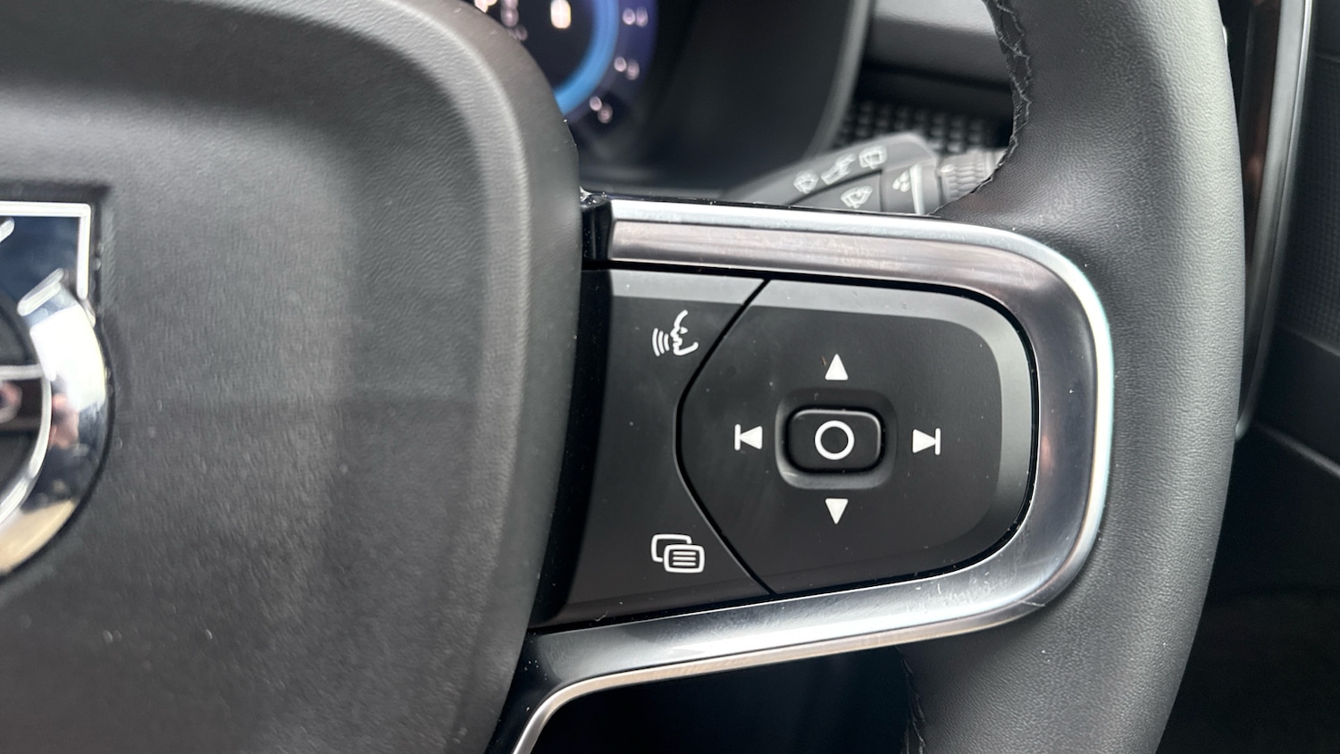 Used Volvo XC40 2025 for sale - 76818740: Photo 26