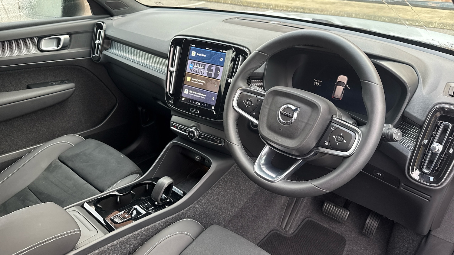 Used Volvo XC40 2025 for sale - 76818740: Photo 4