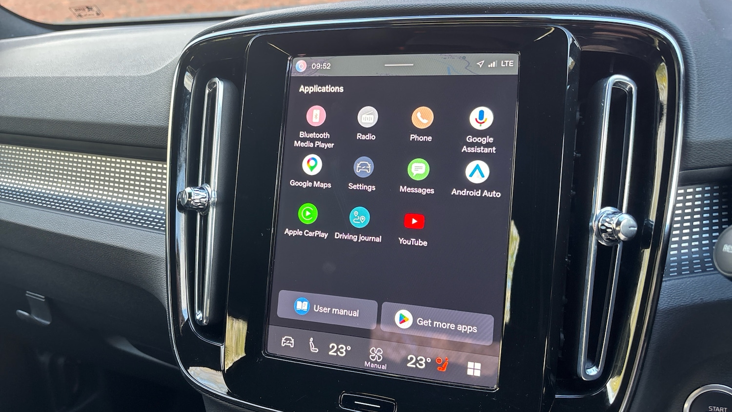 Used Volvo XC40 2025 for sale - 78150518: Photo 12