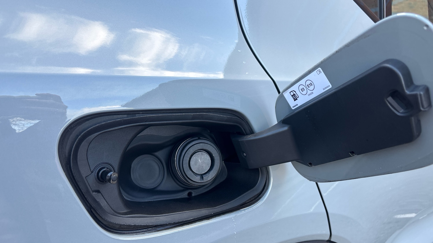 Used Volvo XC40 2025 for sale - 78150518: Photo 15