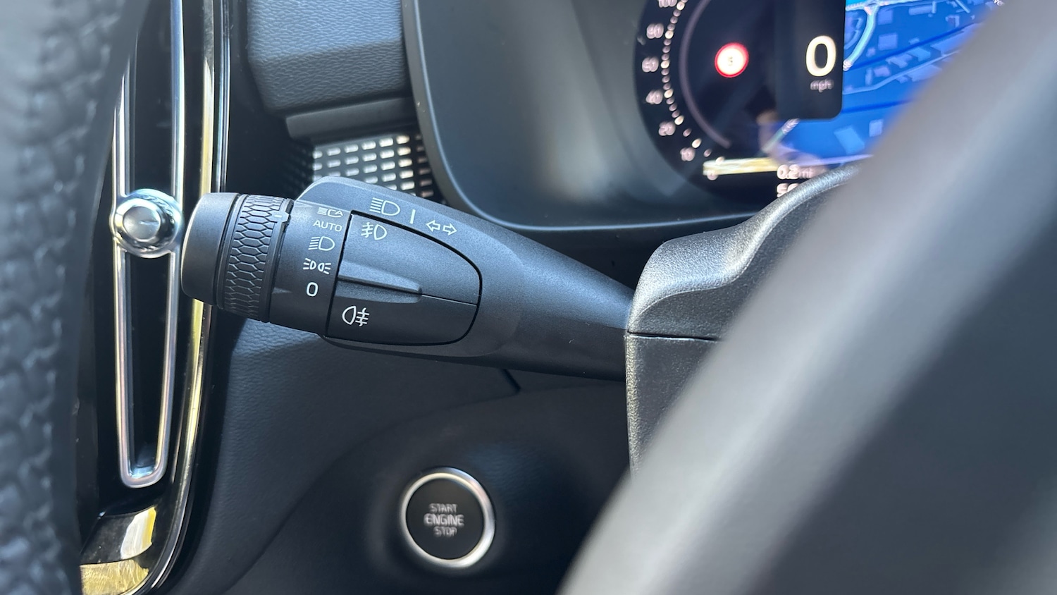 Used Volvo XC40 2025 for sale - 78150518: Photo 19