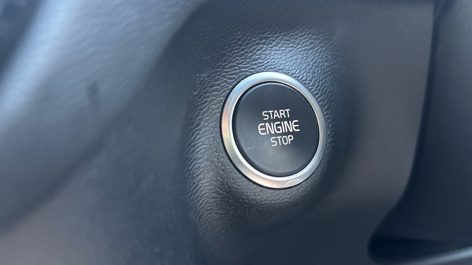 Used Volvo XC40 2025 for sale - 78150518: Photo 26