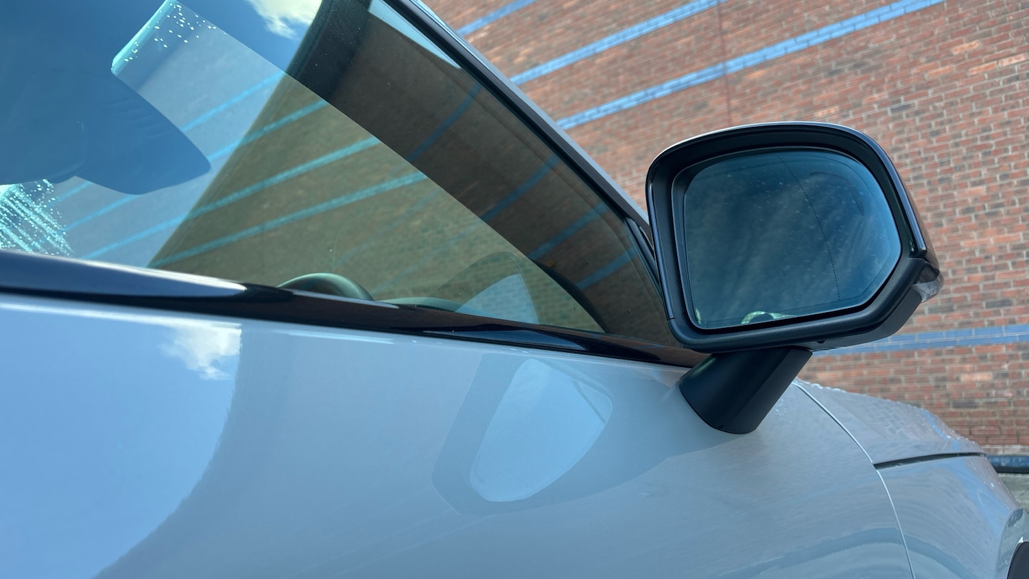 Used Volvo XC40 2025 for sale - 78150518: Photo 31