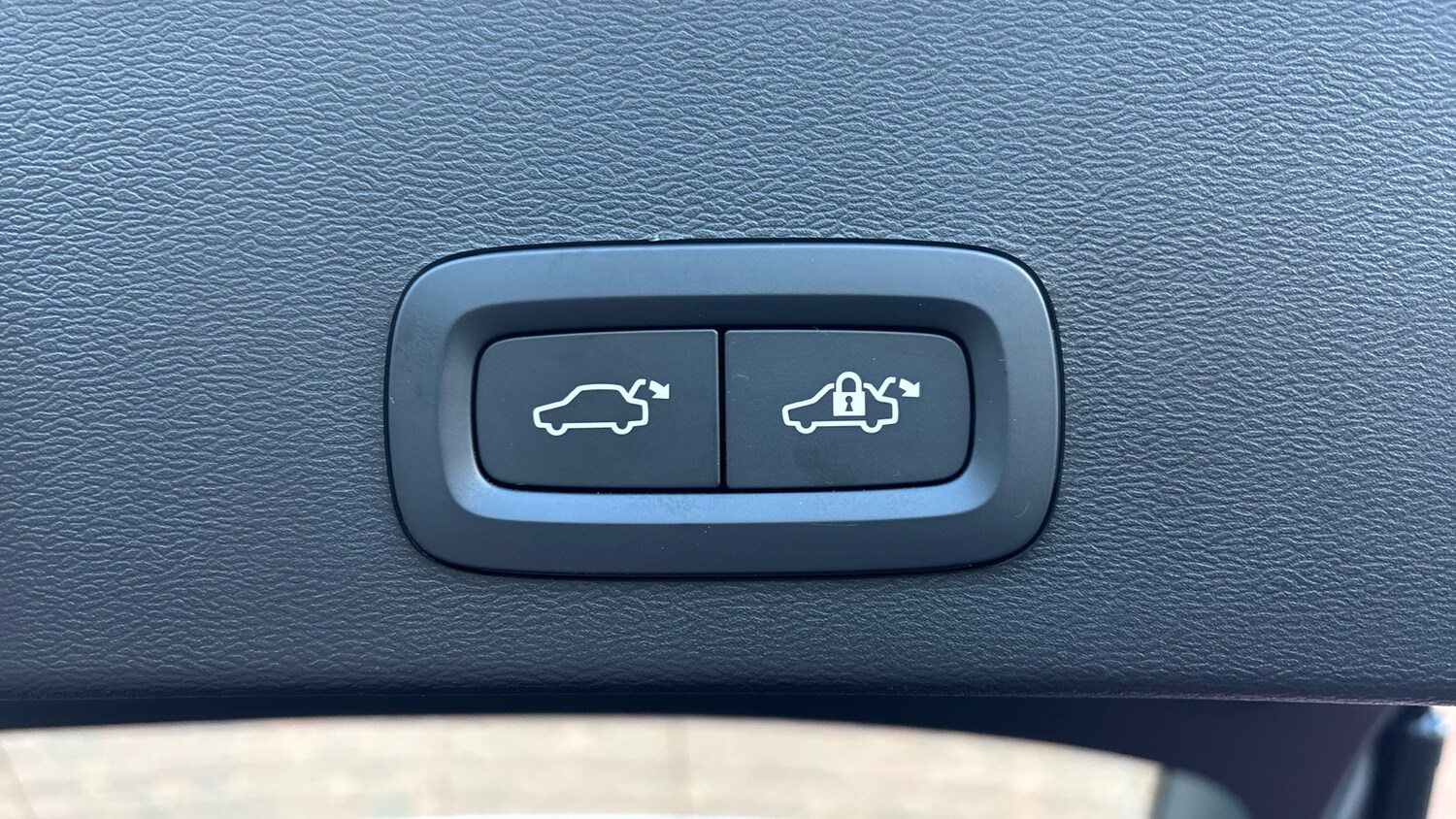 Used Volvo XC40 2025 for sale - 78150518: Photo 34