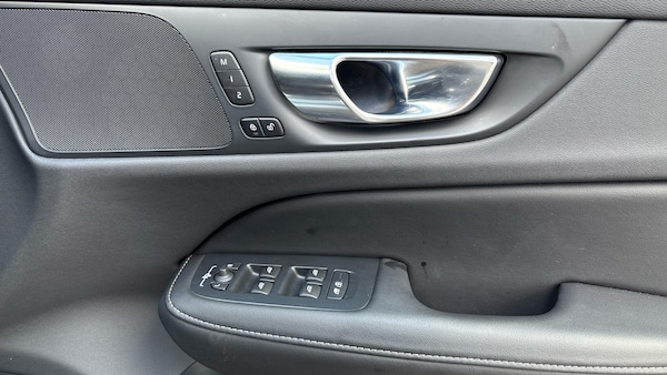 Used Volvo V60 2019 for sale - 75424640: Photo 15