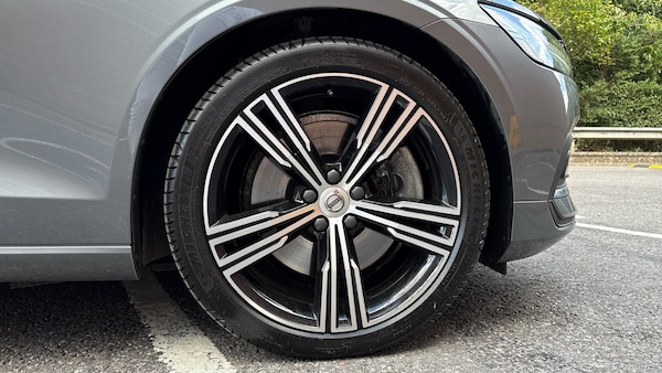 Used Volvo V60 2019 for sale - 75424640: Photo 16