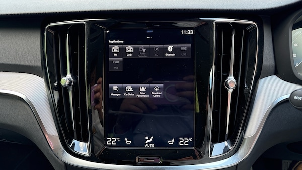 Used Volvo V60 2019 for sale - 75424640: Photo 33