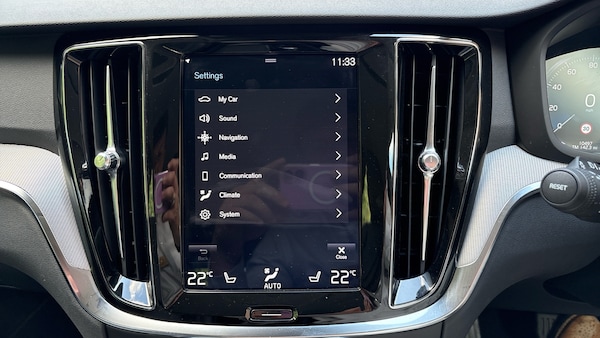 Used Volvo V60 2019 for sale - 75424640: Photo 34