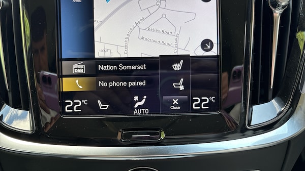 Used Volvo V60 2019 for sale - 75424640: Photo 37