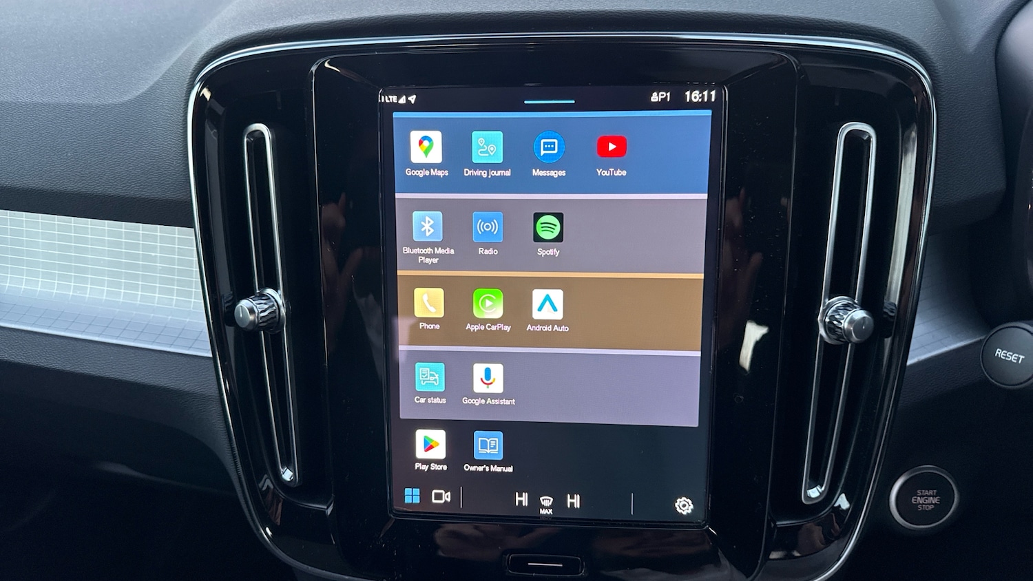 Used Volvo XC40 2023 for sale - 77151862: Photo 12