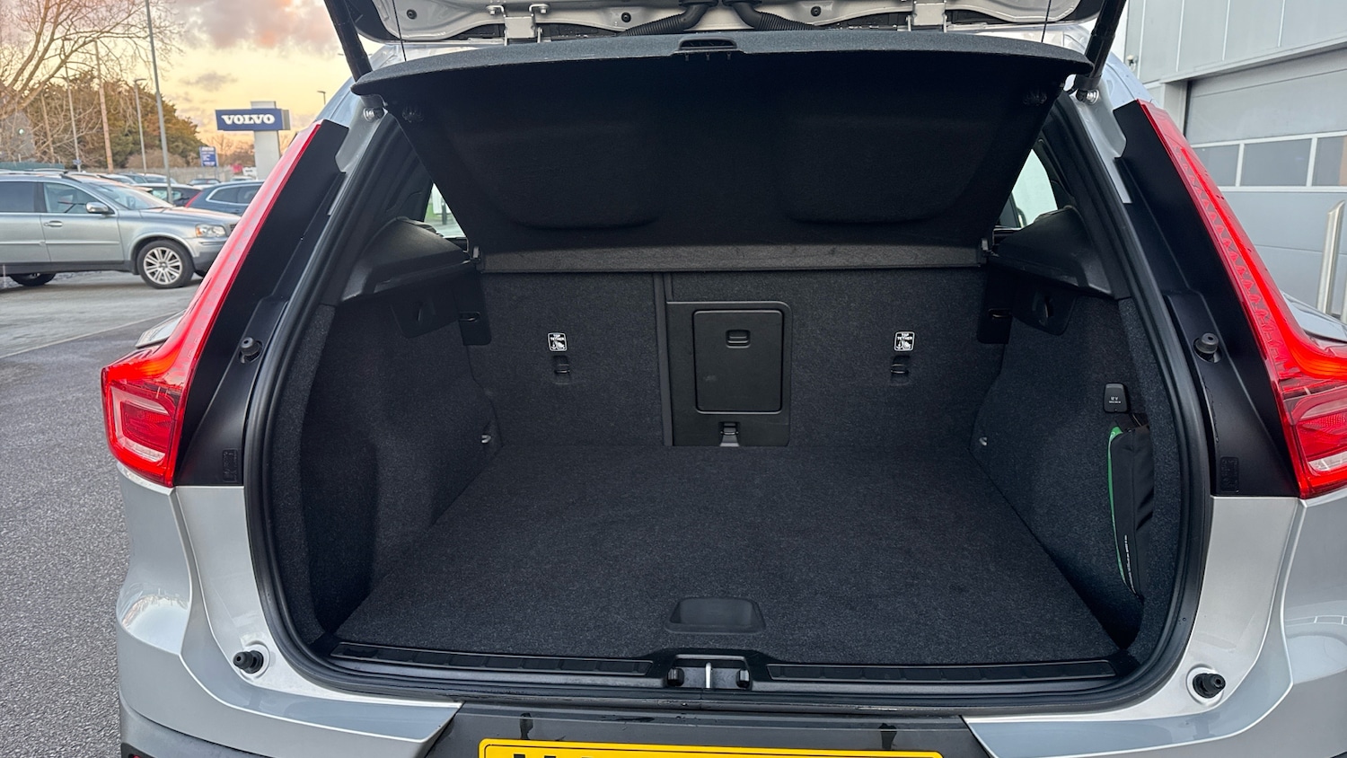 Used Volvo XC40 2023 for sale - 77151862: Photo 13