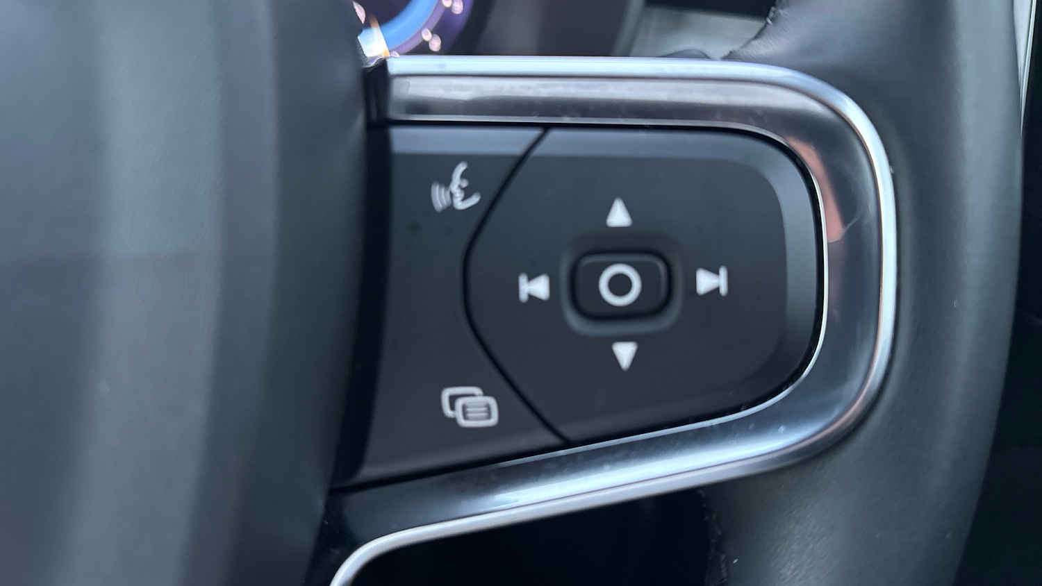 Used Volvo XC40 2023 for sale - 77151862: Photo 20