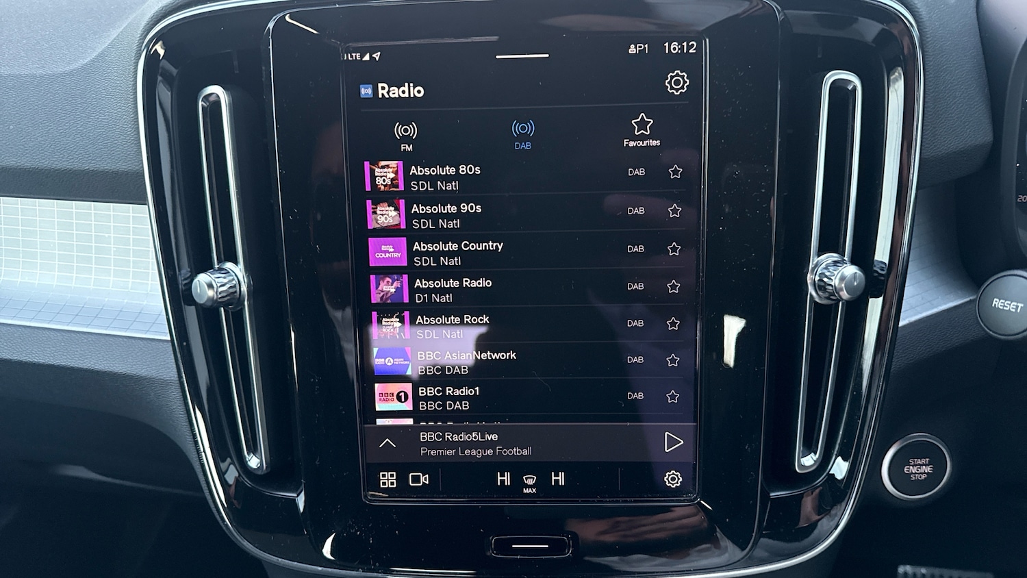 Used Volvo XC40 2023 for sale - 77151862: Photo 32