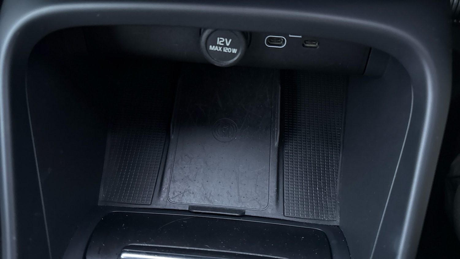 Used Volvo XC40 2023 for sale - 77151862: Photo 35