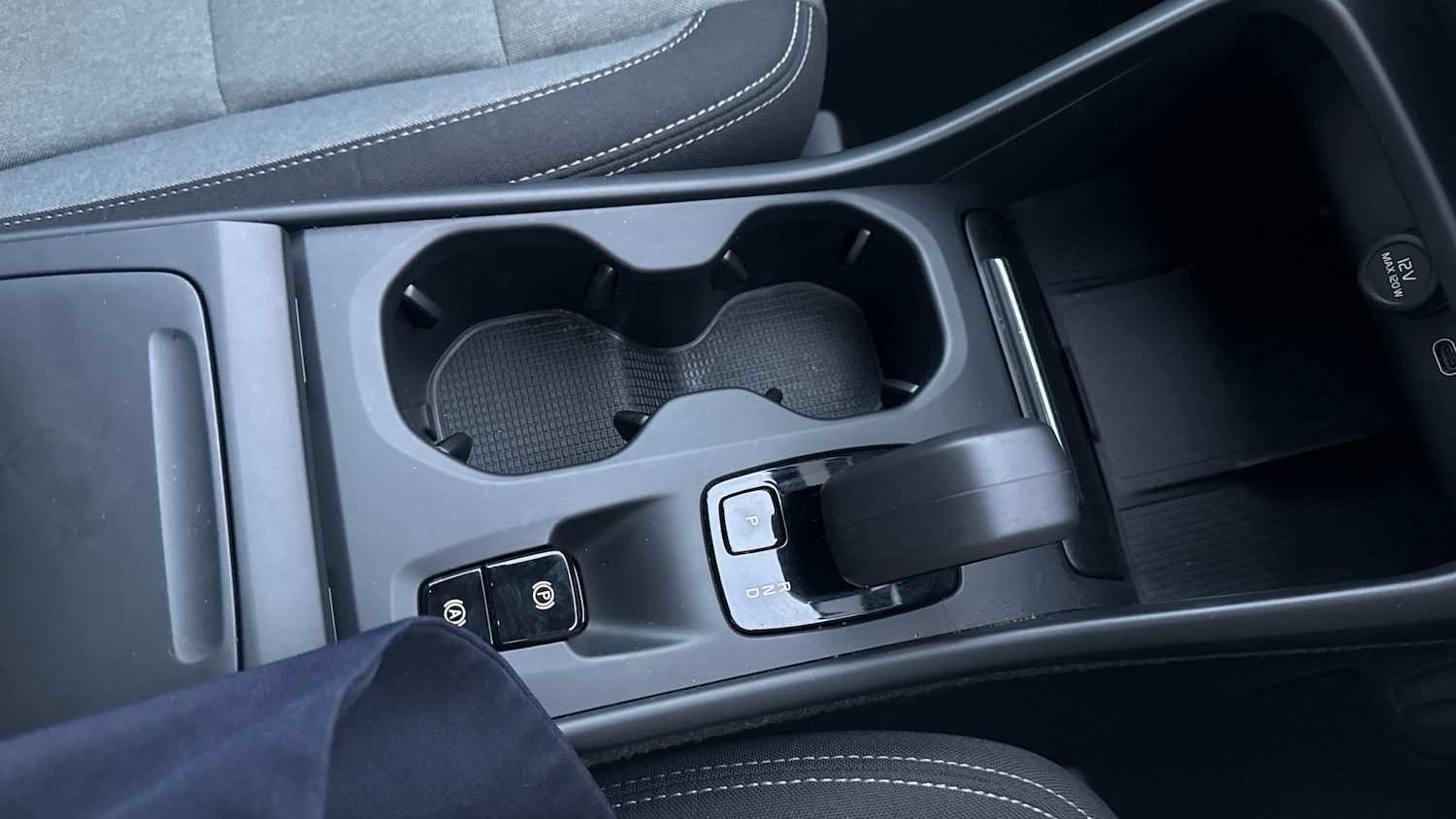 Used Volvo XC40 2023 for sale - 77151862: Photo 36