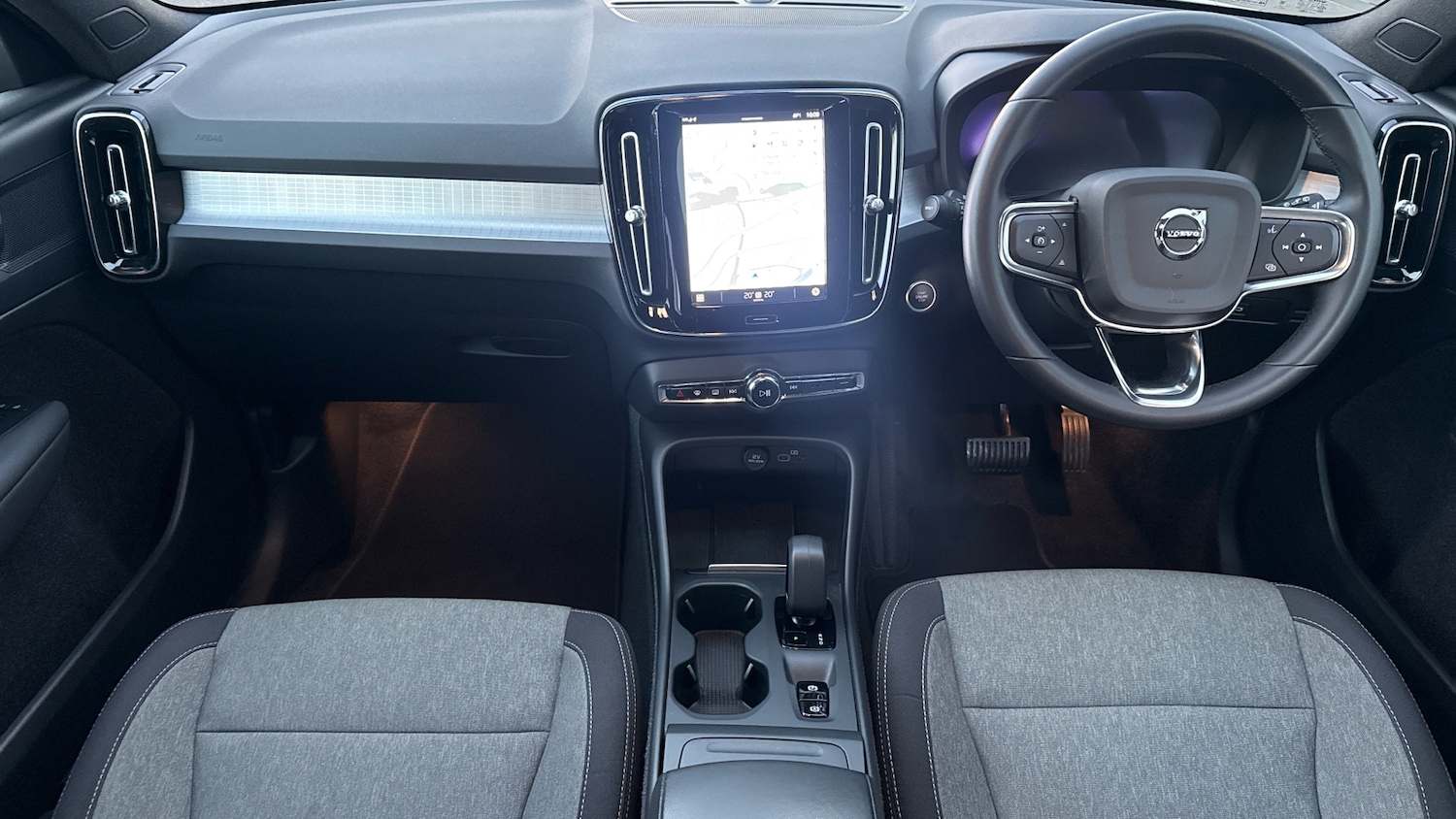 Used Volvo XC40 2023 for sale - 77151862: Photo 5