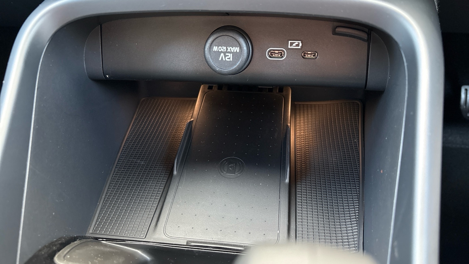 Used Volvo XC40 2025 for sale - 76895206: Photo 14