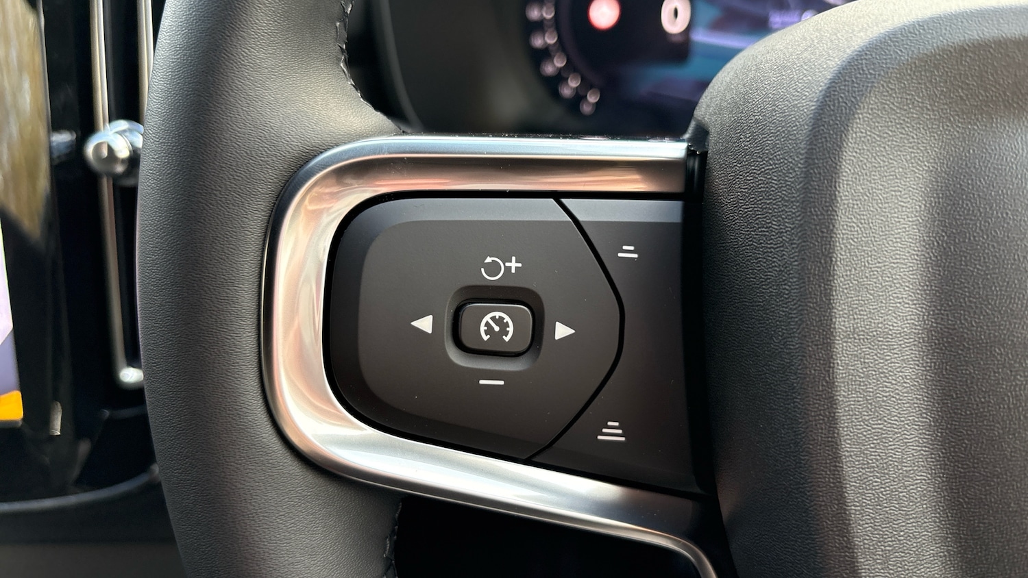 Used Volvo XC40 2025 for sale - 76895206: Photo 20