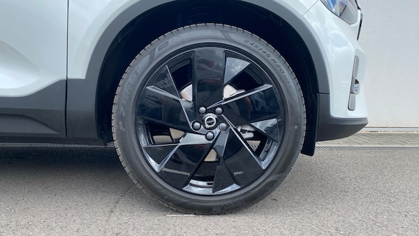Used Volvo XC40 2025 for sale - 75381359: Photo 16