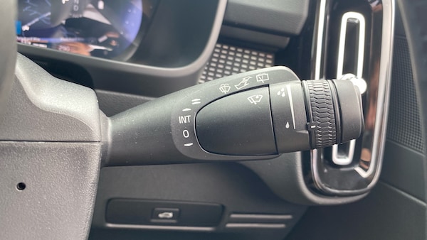 Used Volvo XC40 2025 for sale - 75381359: Photo 24