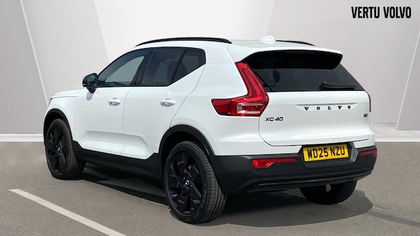 Used Volvo XC40 2025 for sale - 75381359: Photo 2