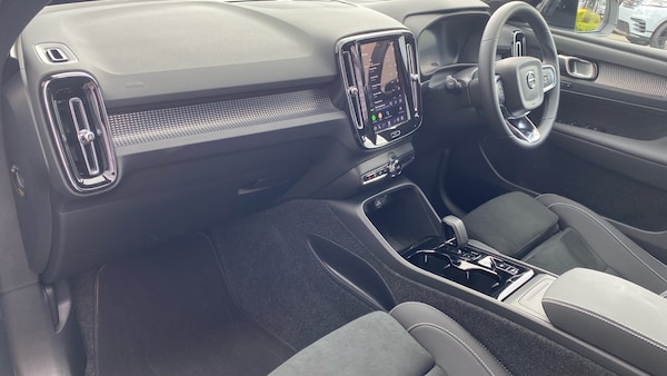 Used Volvo XC40 2025 for sale - 75381359: Photo 4