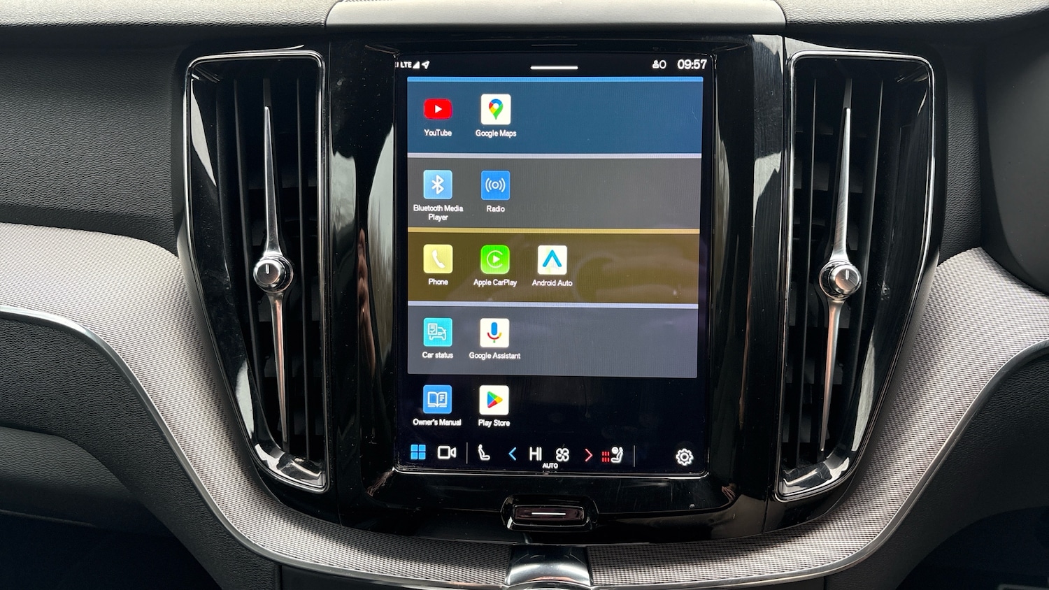 Used Volvo XC60 2022 for sale - 76979300: Photo 18