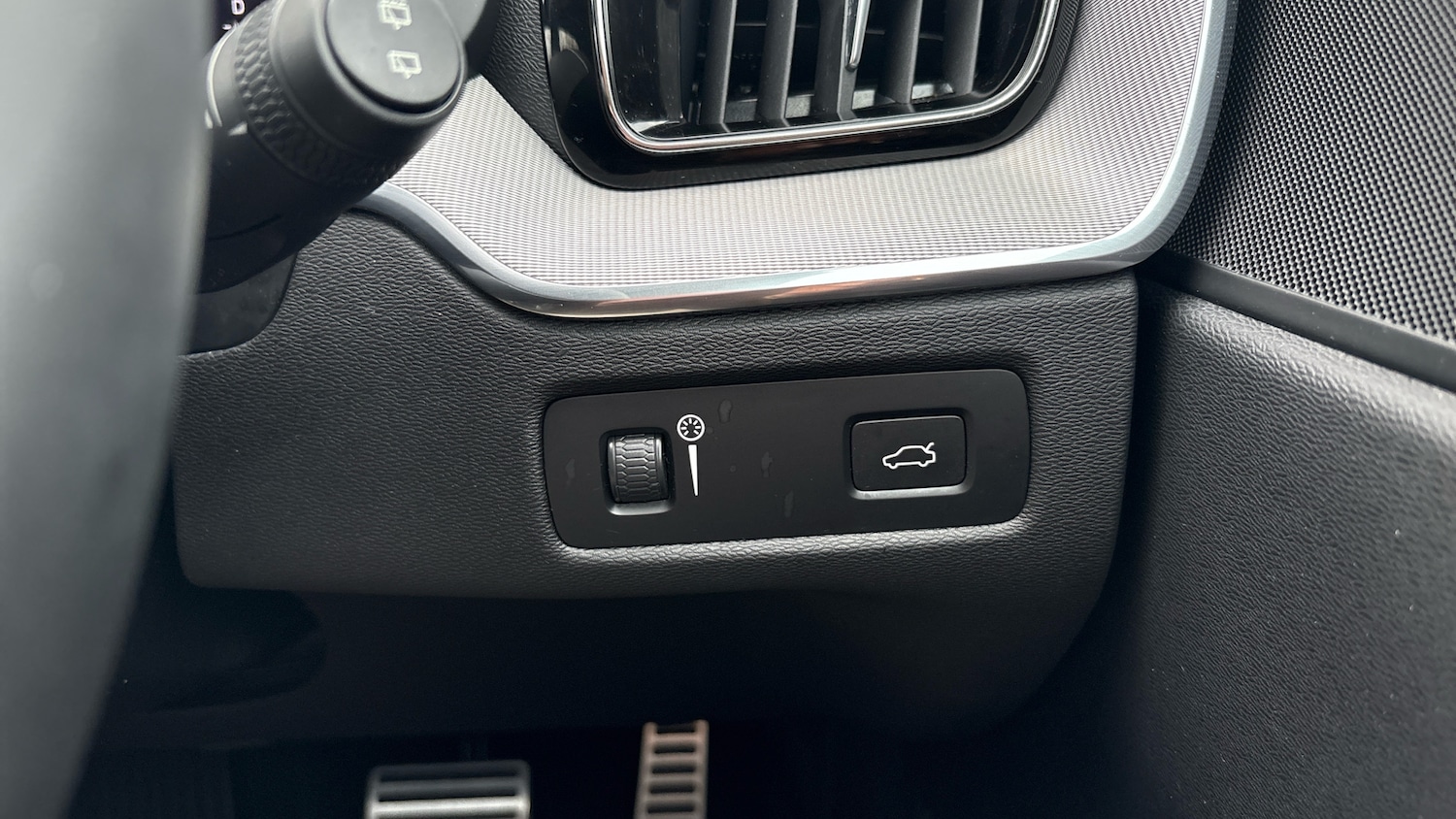 Used Volvo XC60 2022 for sale - 76979300: Photo 41