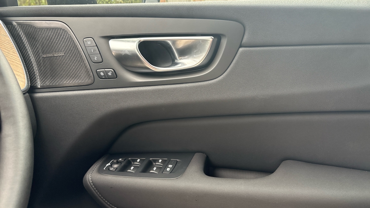 Used Volvo XC60 2025 for sale - 76653192: Photo 15