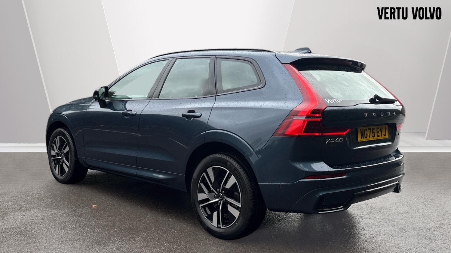 Used Volvo XC60 2025 for sale - 76653192: Photo 2