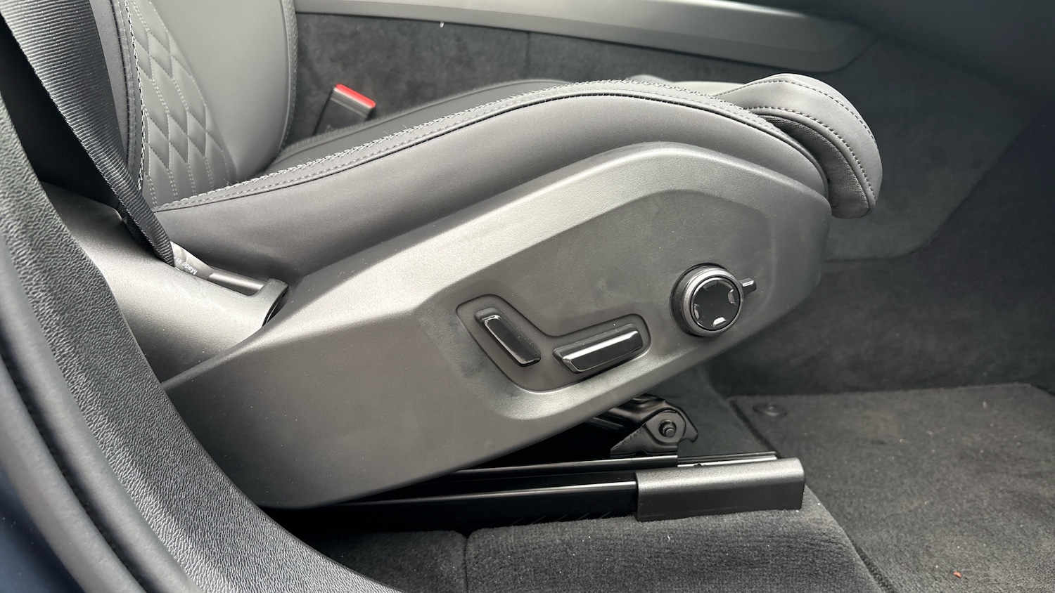 Used Volvo XC60 2025 for sale - 76653192: Photo 27