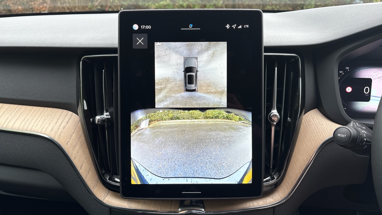 Used Volvo XC60 2025 for sale - 76653192: Photo 36